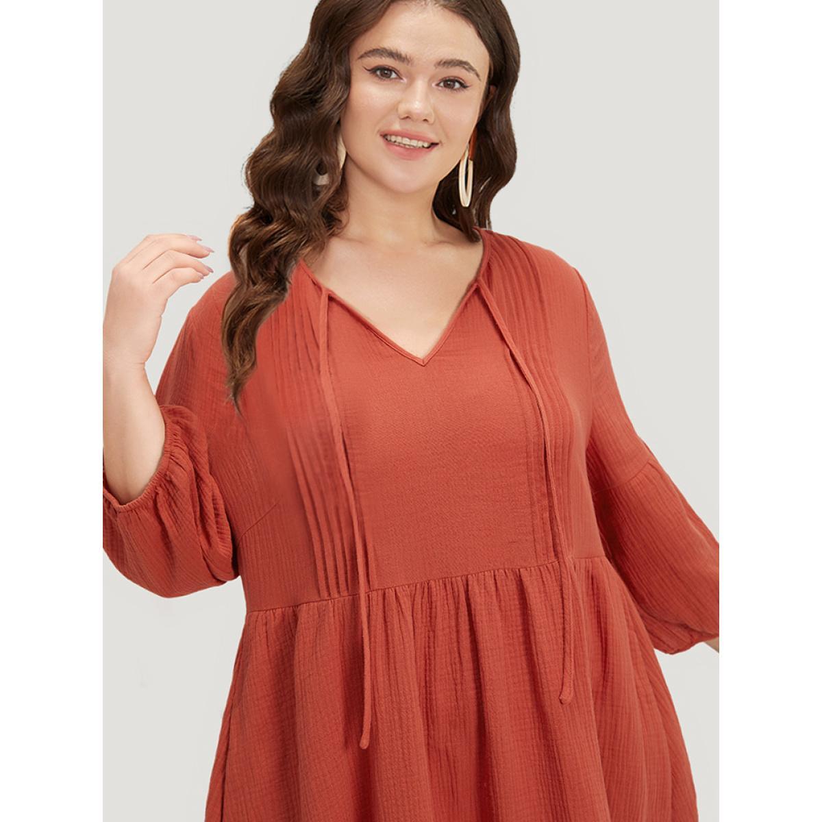 Plus Size Plain Pocket Pleated Ties Elastic Cuffs Dress Coral Women Vacation Elastic cuffs V-neck Elbow-length sleeve Curvy Midi Dress BloomChic 18-20/2X Product Image