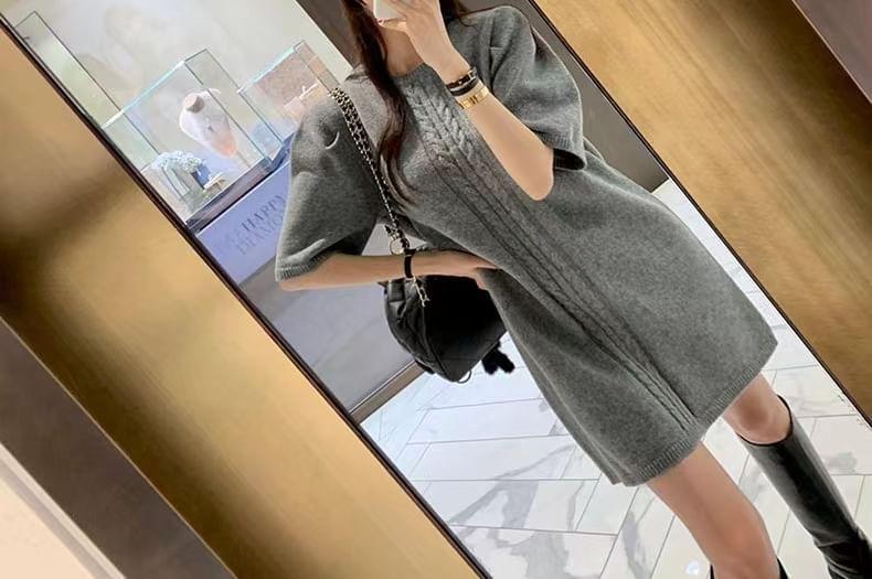 Elbow-Sleeve Crewneck Plain Shift Dress Product Image