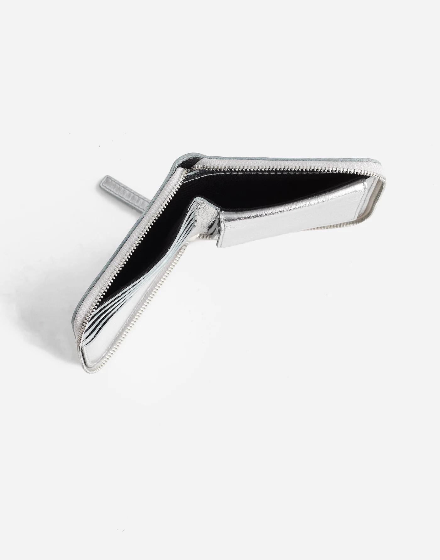The Essential Zip Wallet Product Image