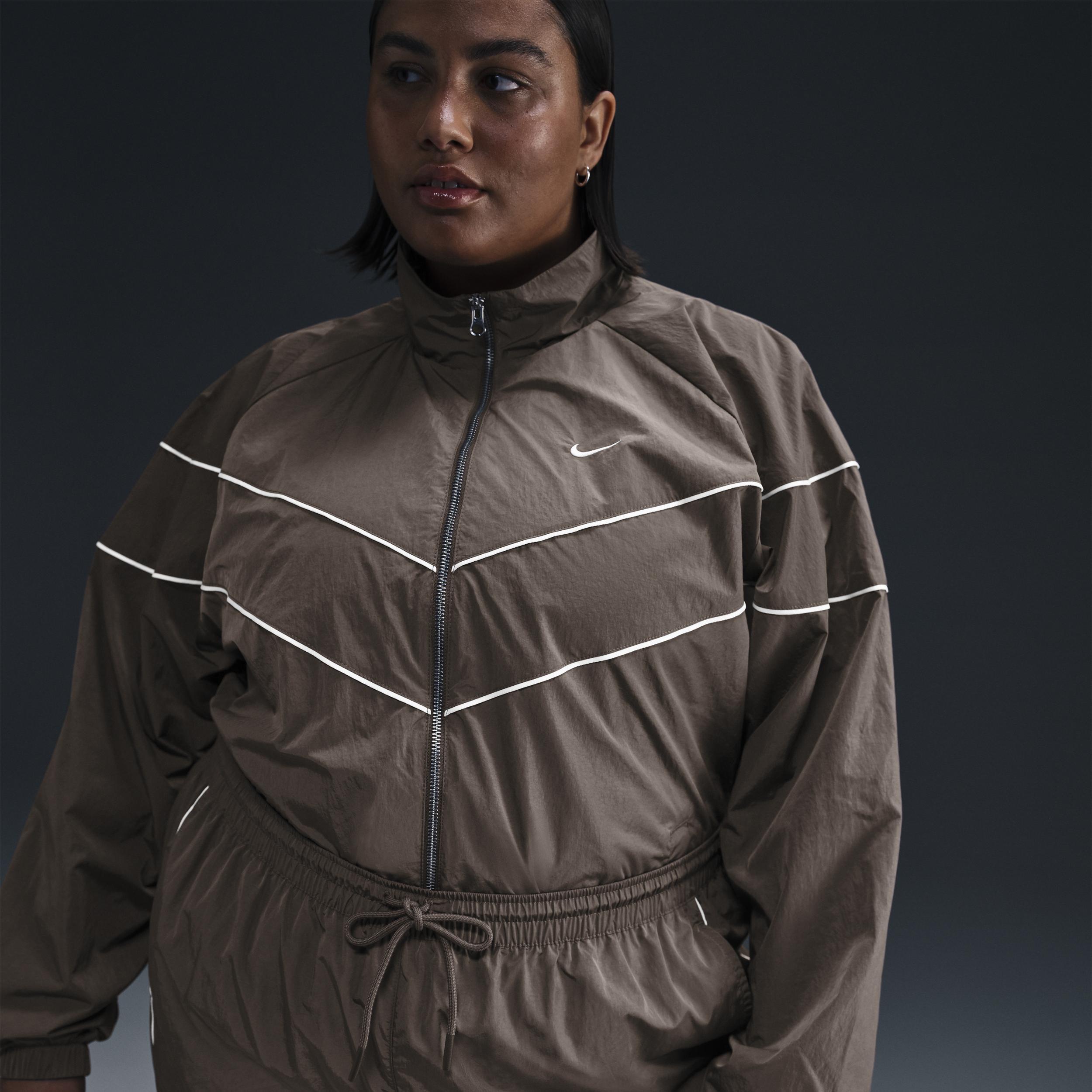 Nike Women's Windrunner Loose UV Woven Full-Zip Jacket (Plus Size) Product Image