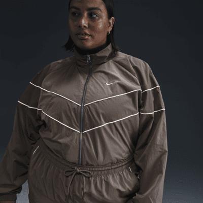 Nike Women's Windrunner Loose UV Woven Full-Zip Jacket (Plus Size) Product Image