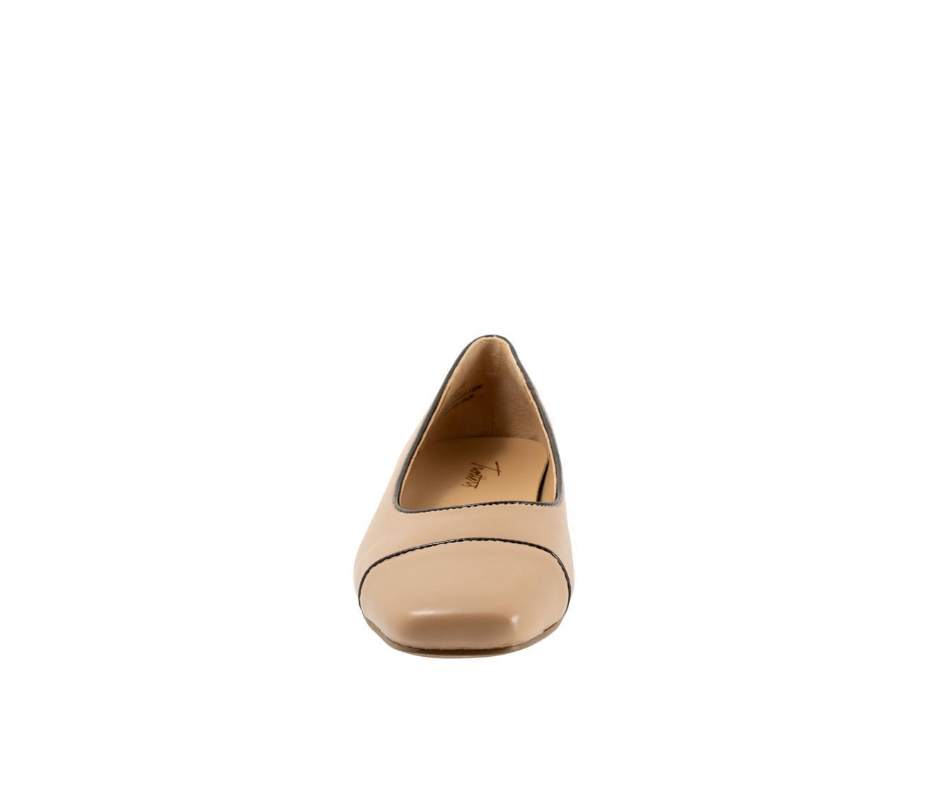 Women's Trotters Harbor Flats Product Image
