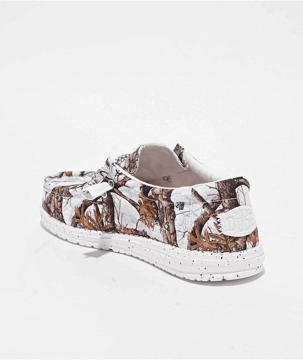 HEYDUDE x Realtree Edge Wally White Shoes Product Image