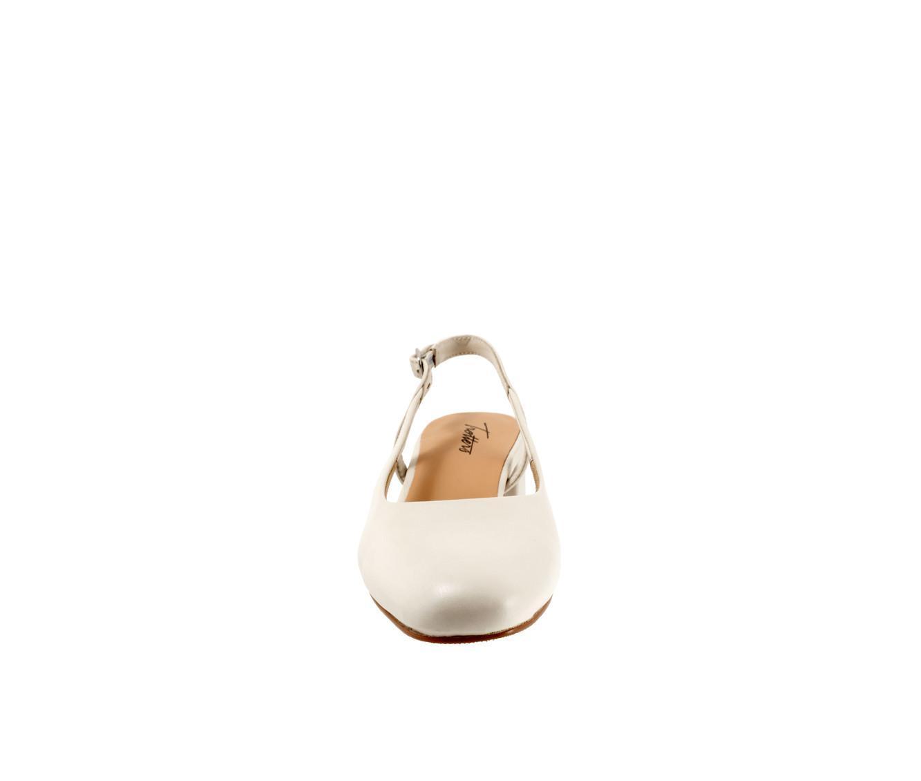 Women's Trotters Dottie Pumps Product Image