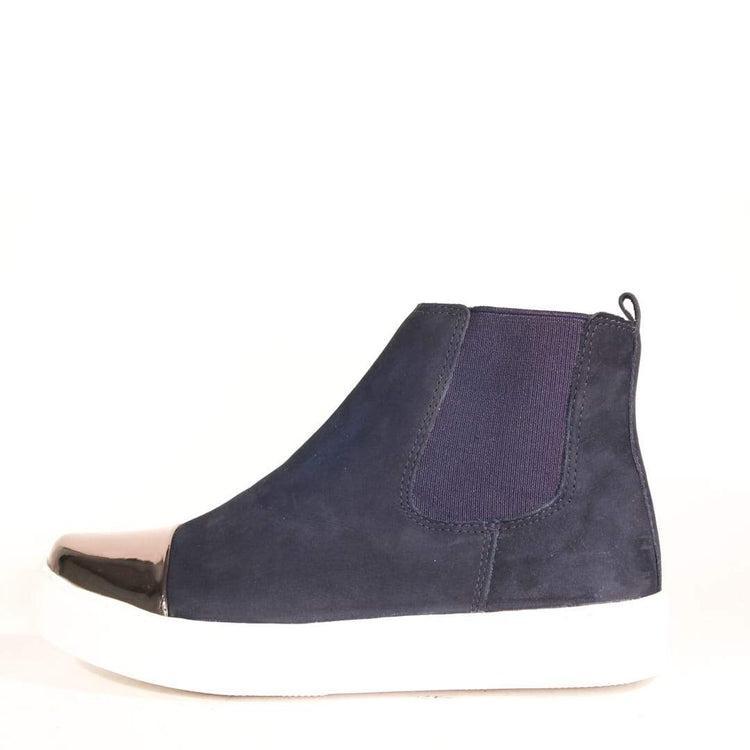 Walter Suede Sneakers Product Image