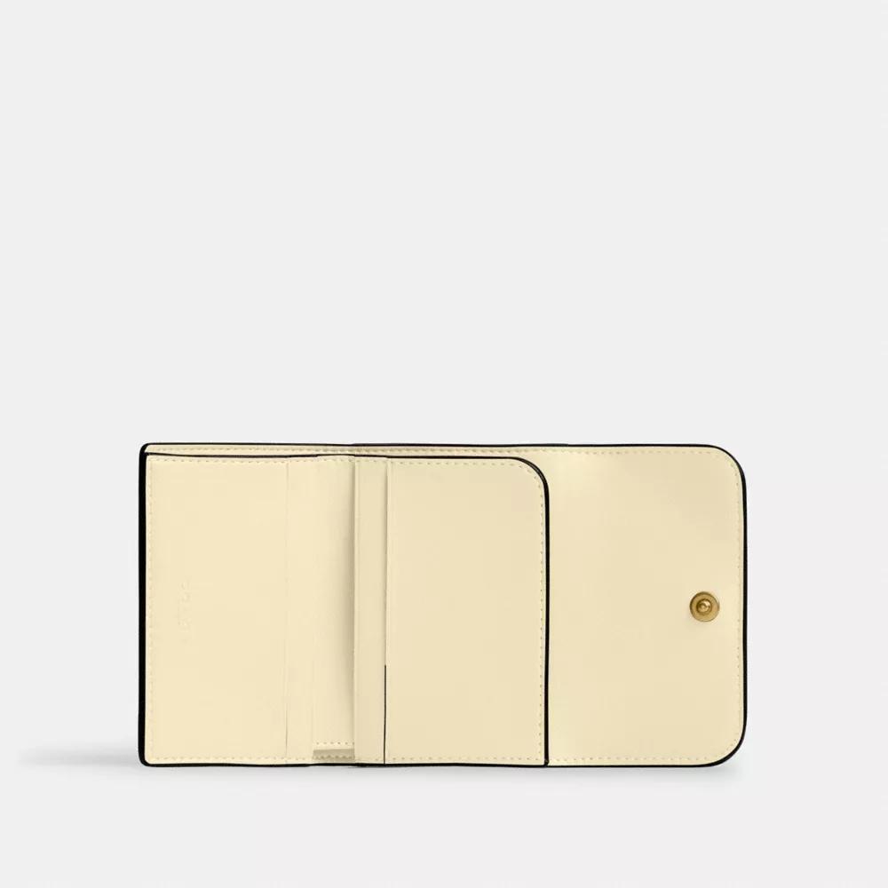 Essential Card Holder Wallet Product Image