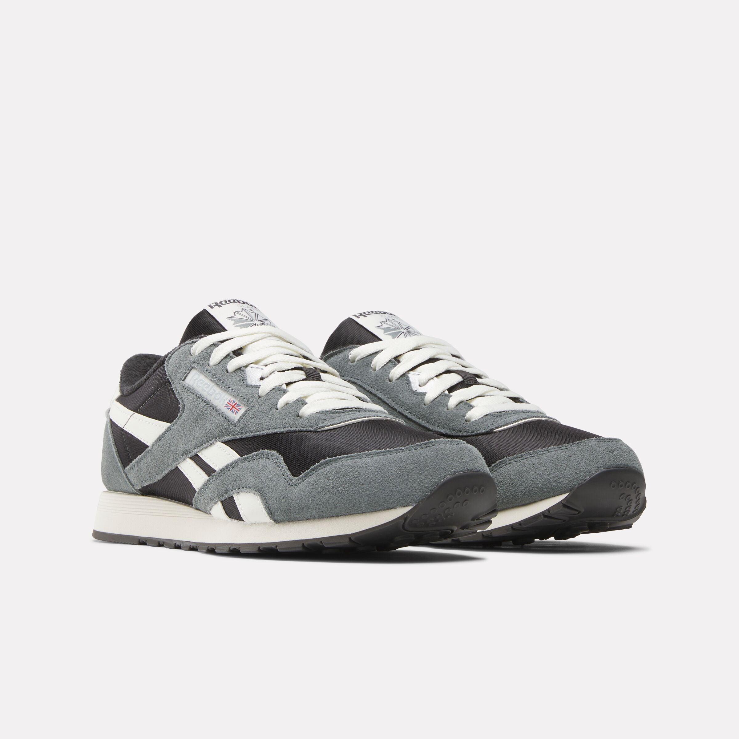 Men's Classic Nylon Shoes Product Image