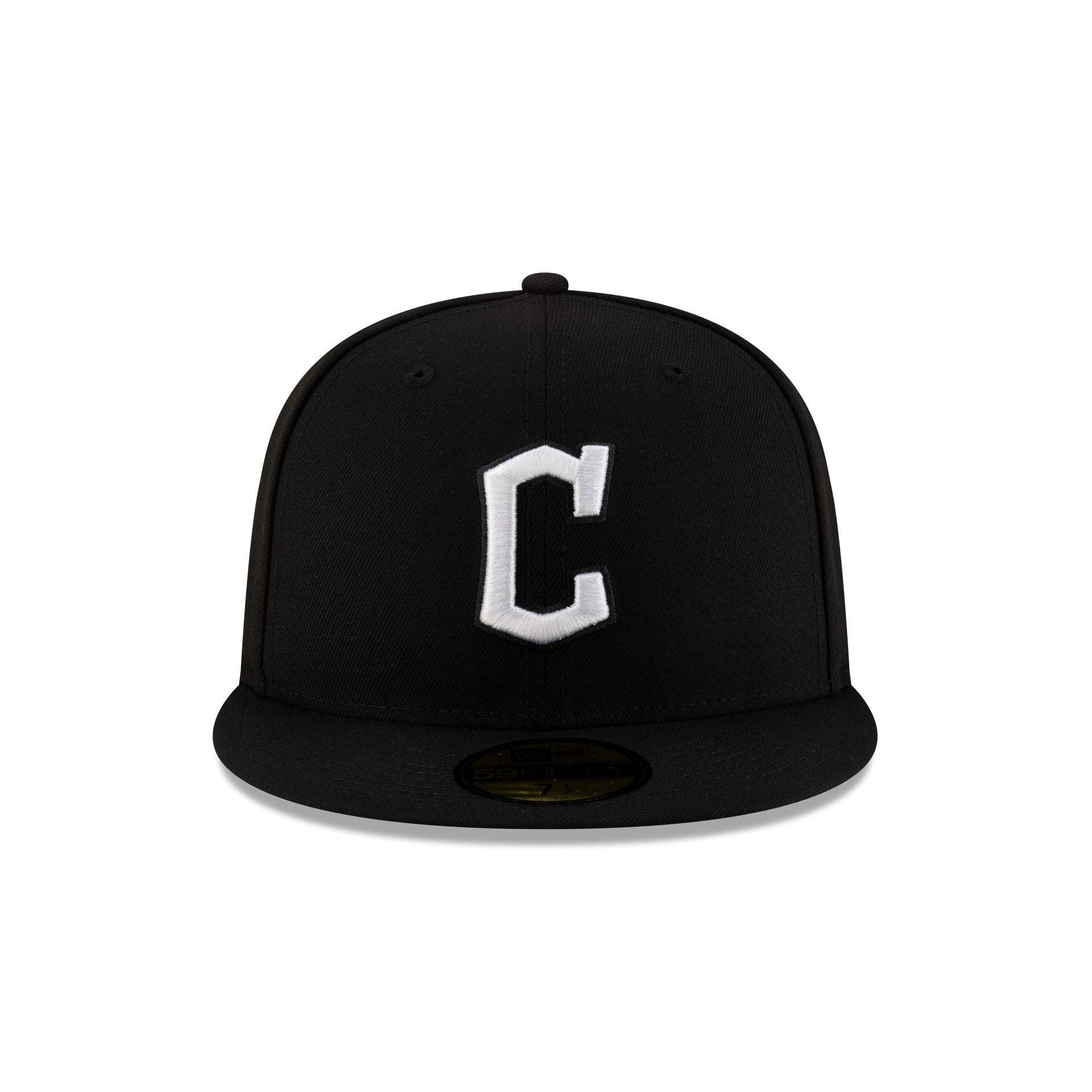 Boston Bruins Black 9FIFTY Snapback Hat Male Product Image