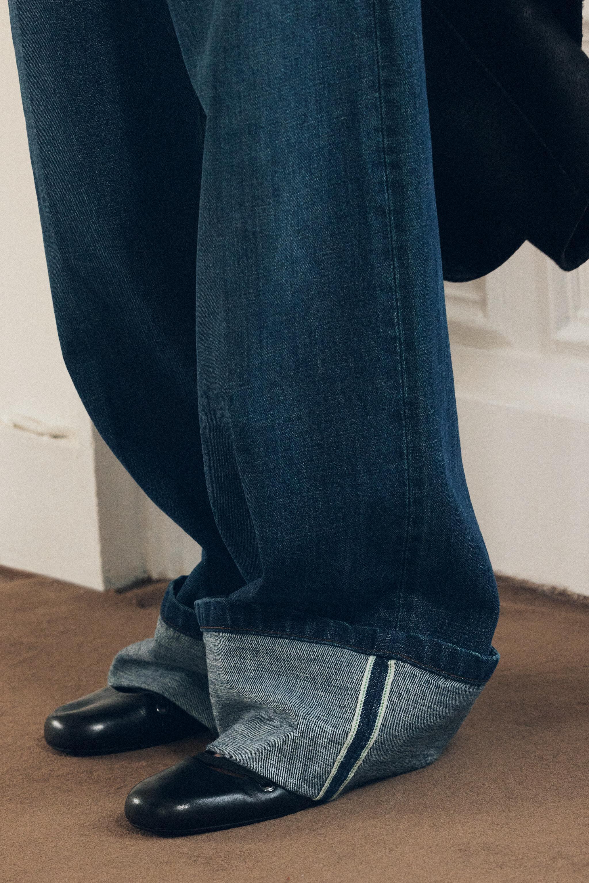 RELAXED HIGH-WAISTED JEANS ZW COLLECTION Product Image