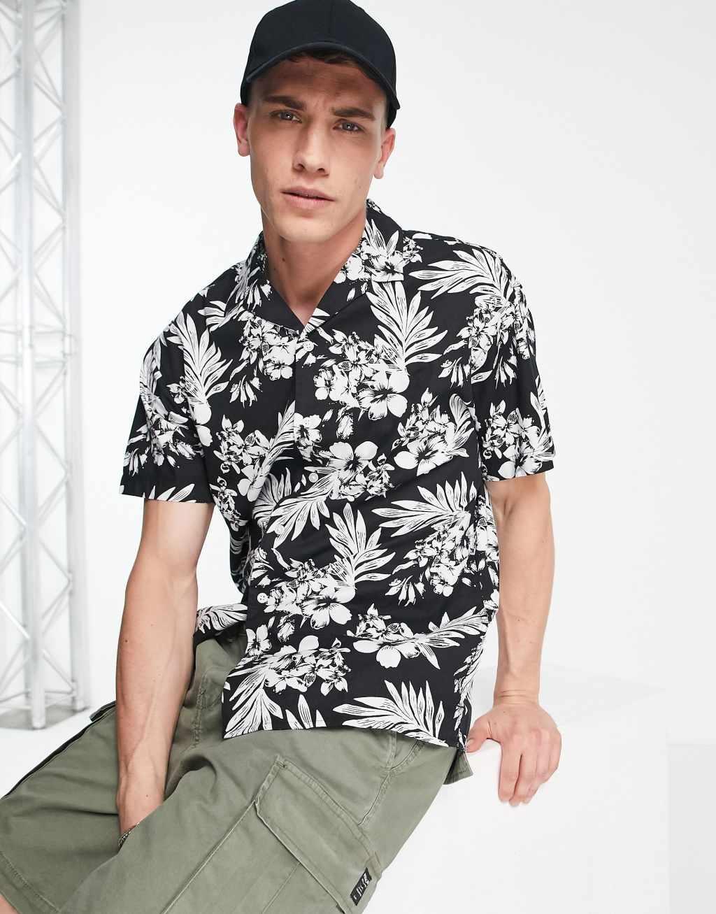 Jack & Jones Originals camp collar shirt Product Image
