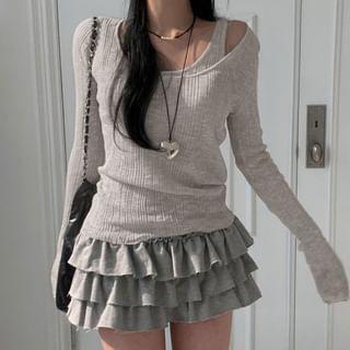 Set: Long-Sleeve Scoop Neck Plain Ribbed T-Shirt + Tank Top Product Image