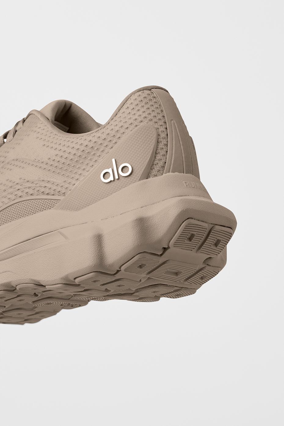 Alo Runner - Gravel Product Image
