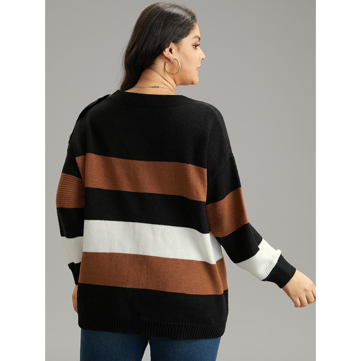 Plus Size Colorblock Contrast Button Detail Crew Neck Pullover Black Women Casual Loose Long Sleeve Round Neck Everyday Pullovers BloomChic 28/5X Product Image