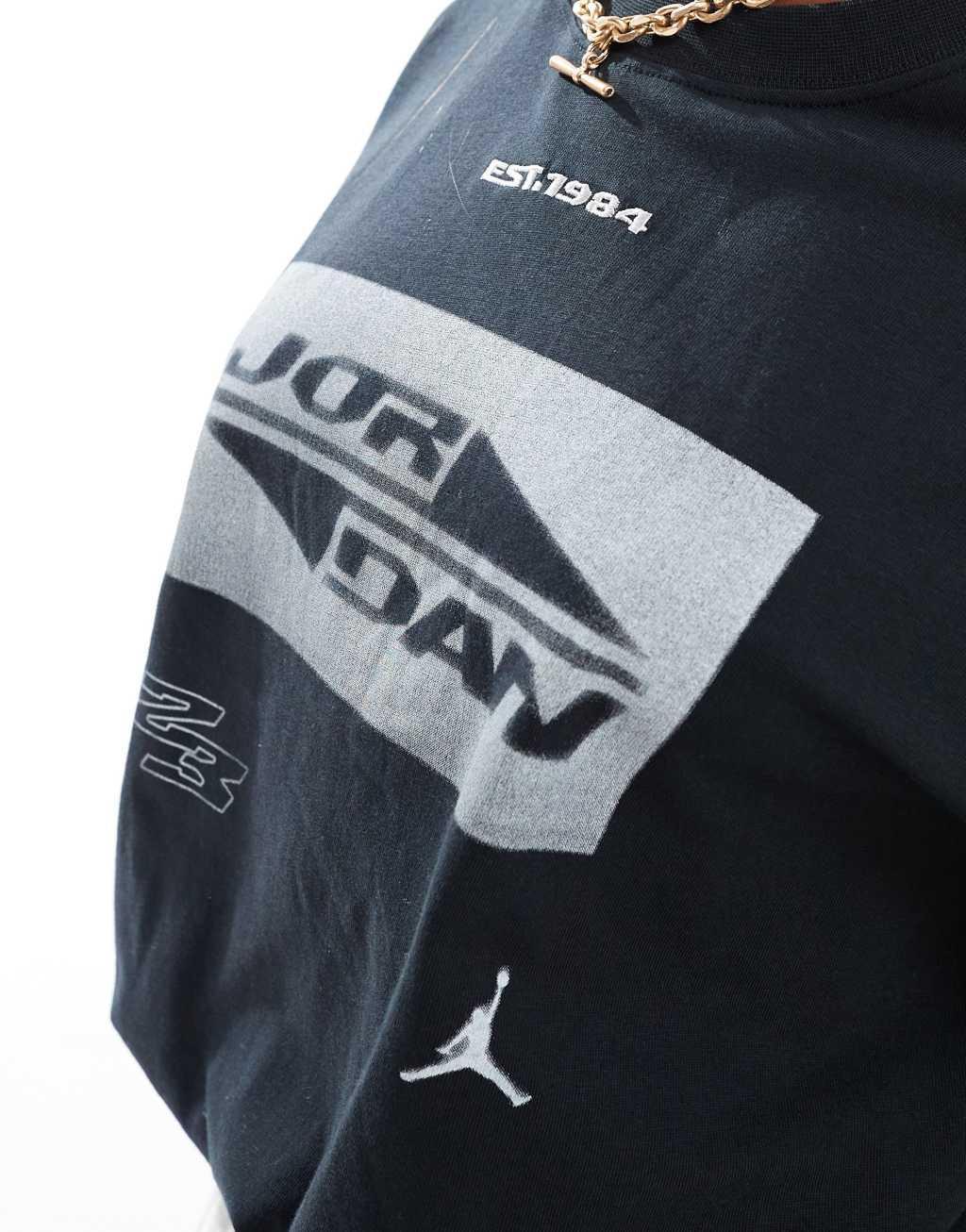 Jordan printed t-shirt in black Product Image