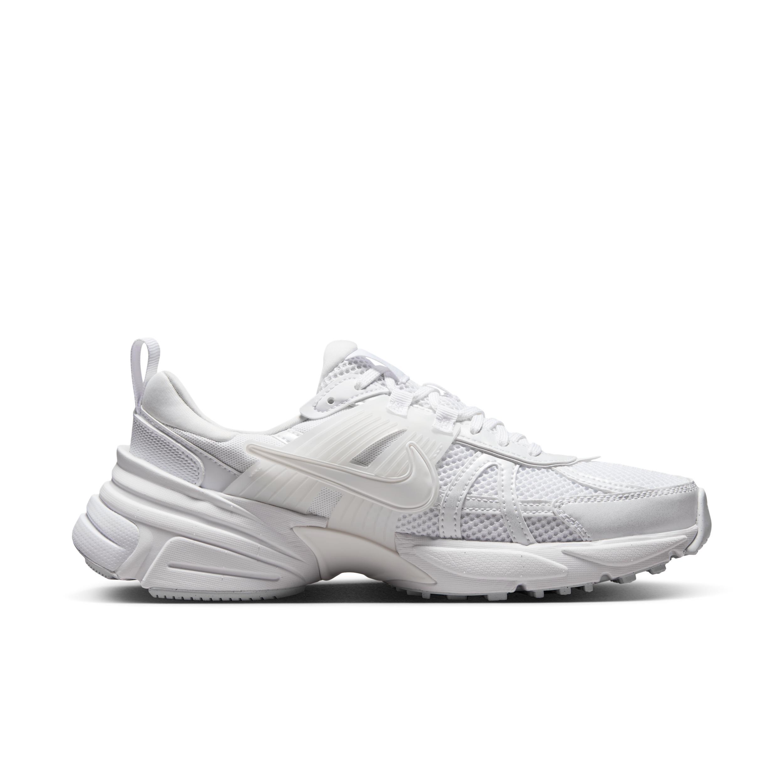 Nike Women's V2K Run Shoes Product Image