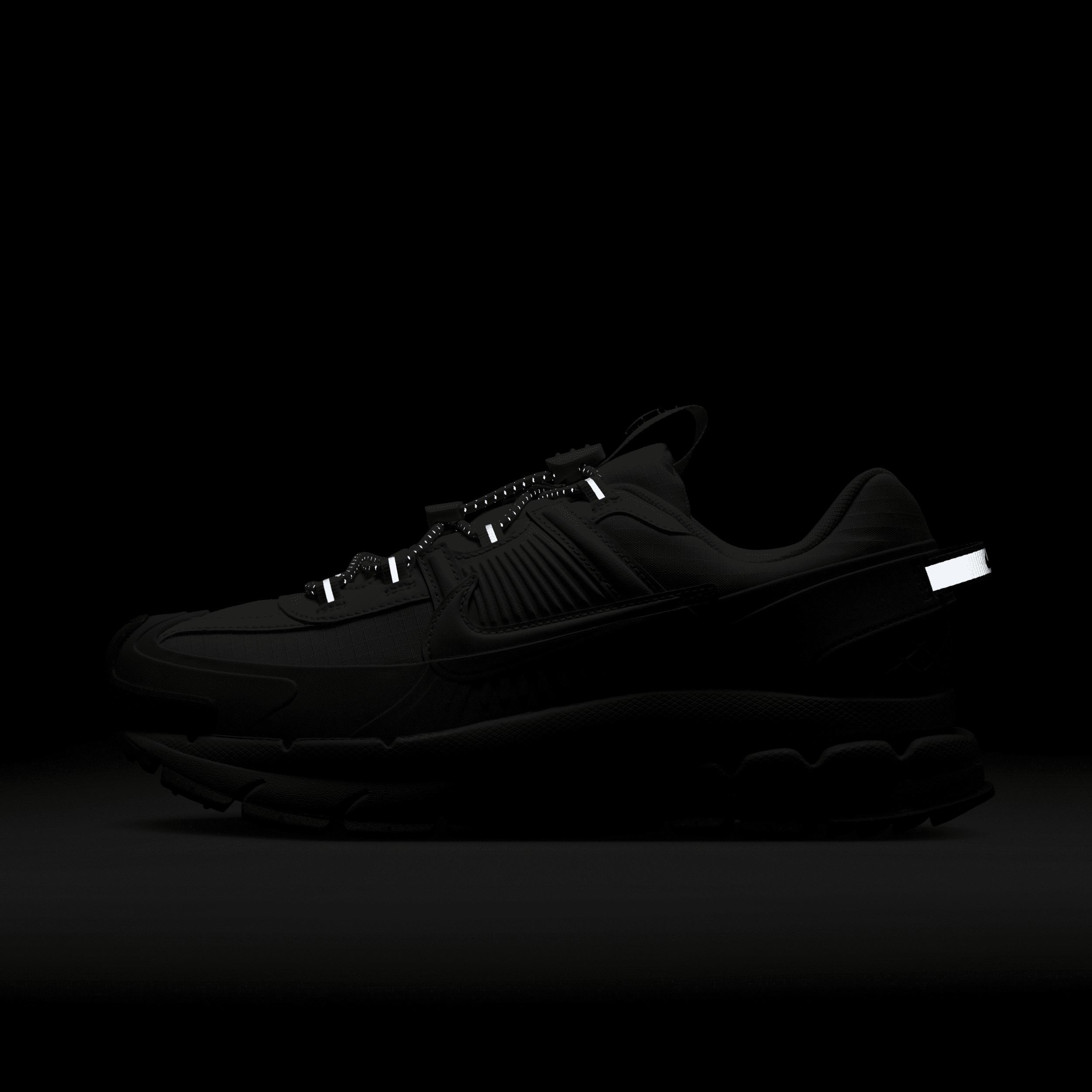 Nike Zoom Vomero Roam Women's Winterized Shoes Product Image