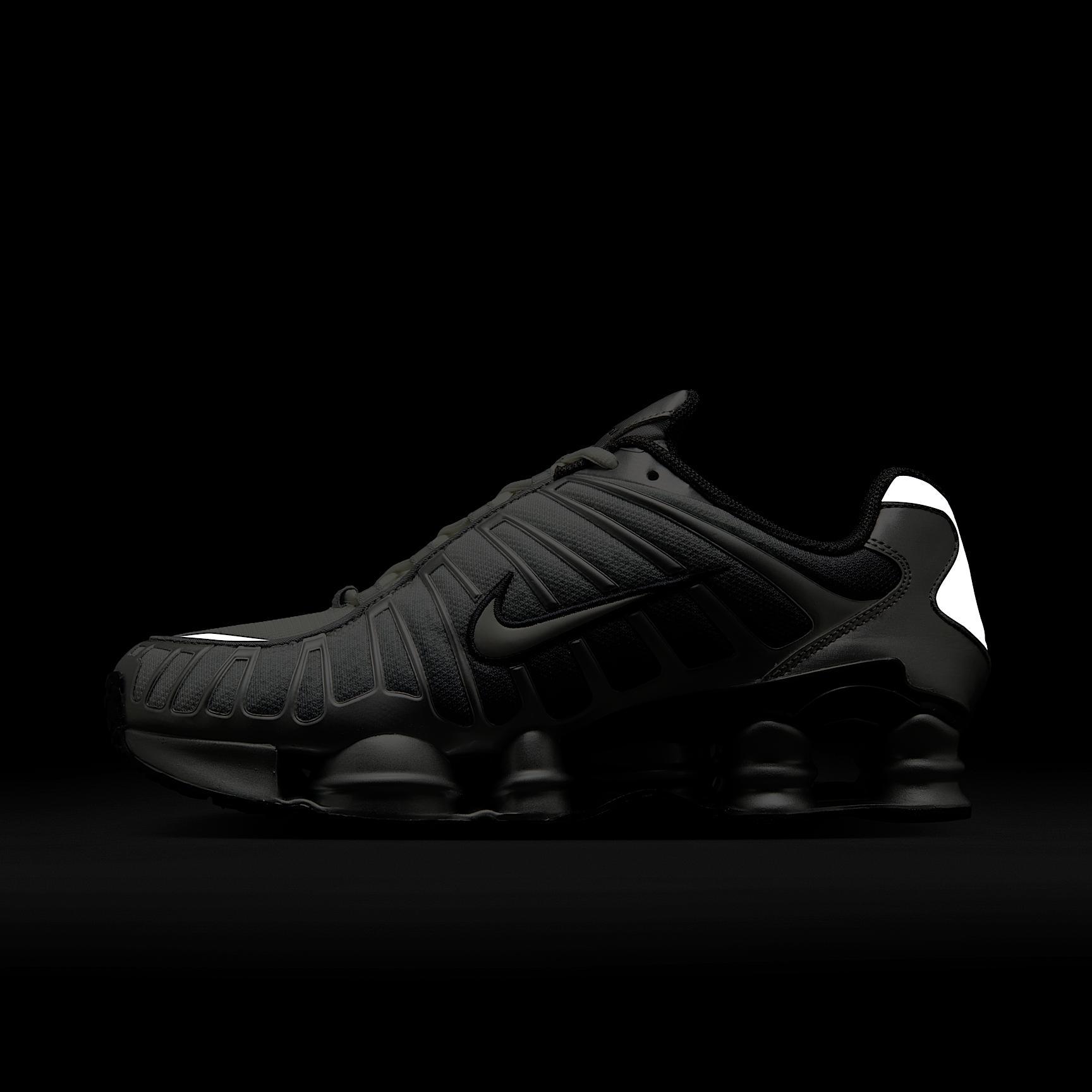 Nike Men's Shox TL Shoes Product Image