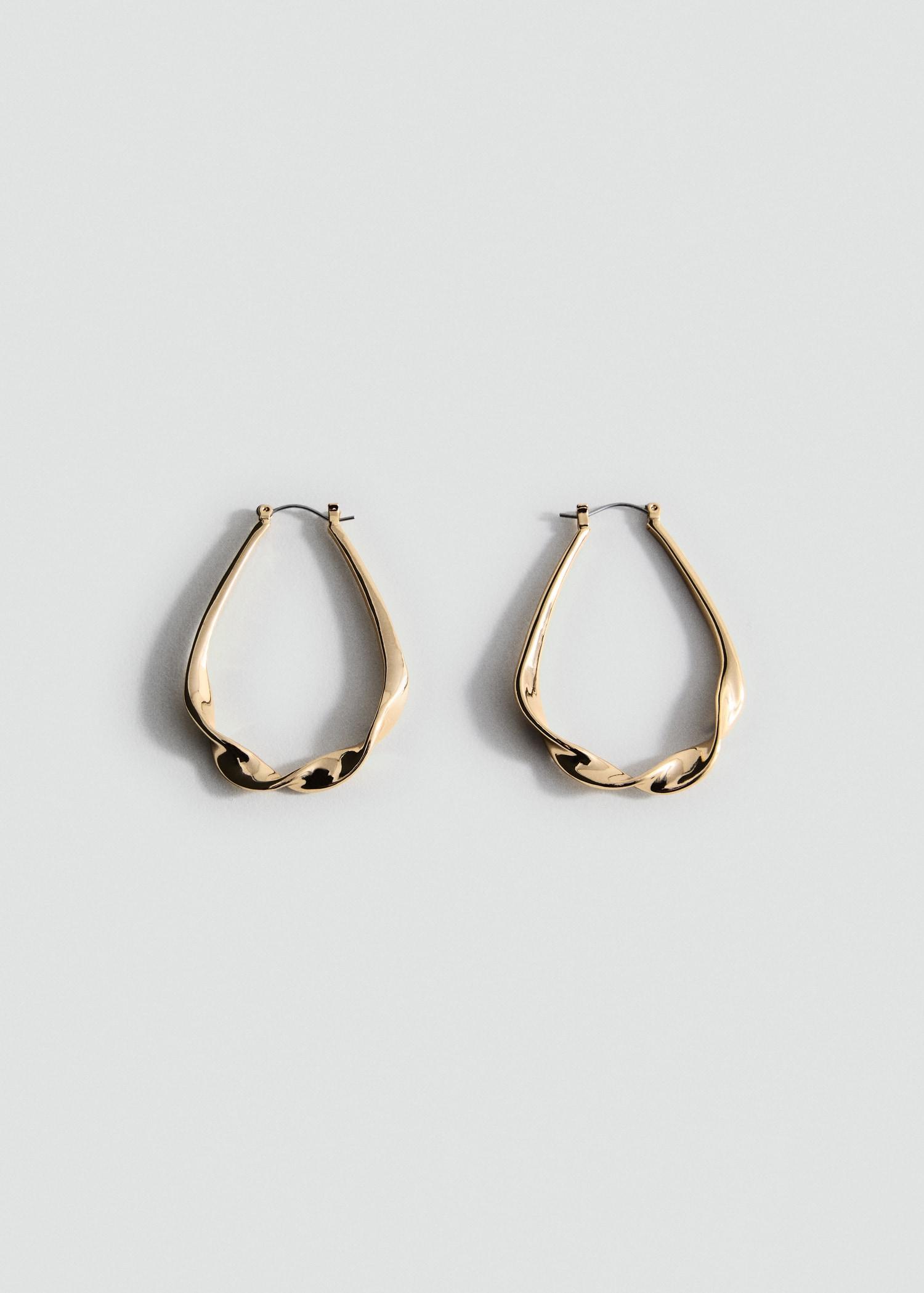 Twisted hoop earrings - Women | MANGO USA Product Image
