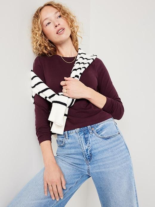 Long-Sleeve Bestee T-Shirt Product Image