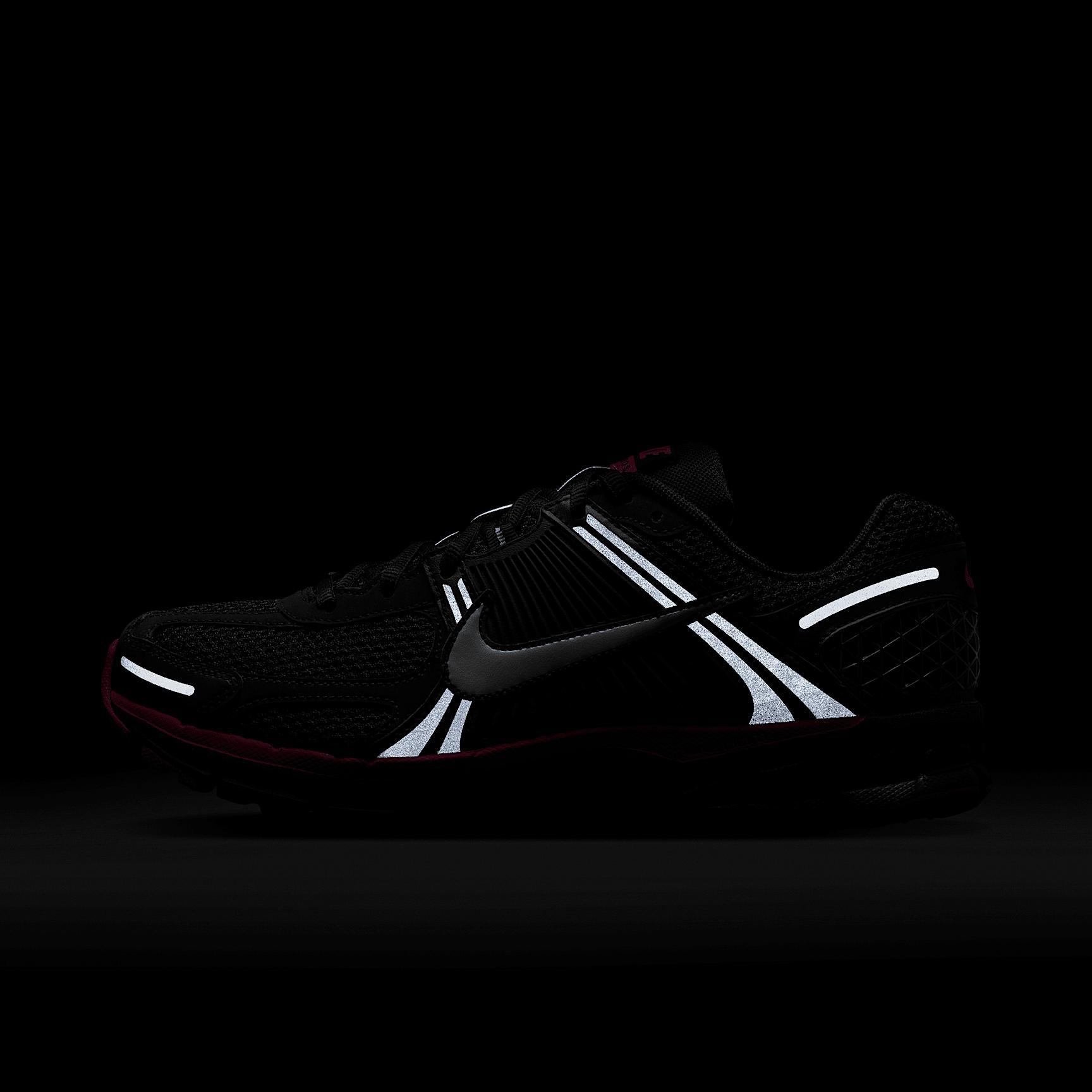 Nike Zoom Vomero 5 Men's Shoes Product Image