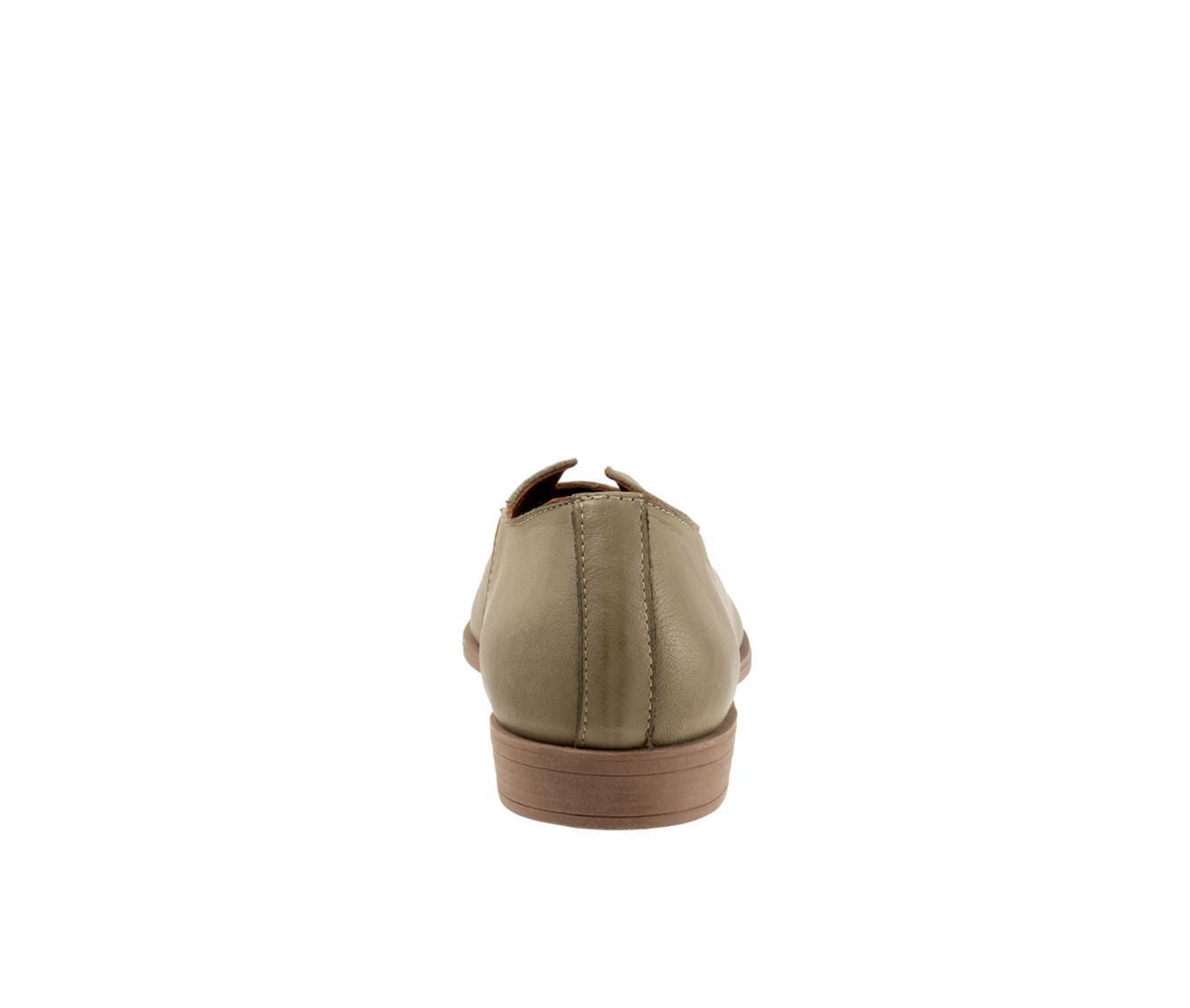 Women's Bueno Berkley Loafers Product Image