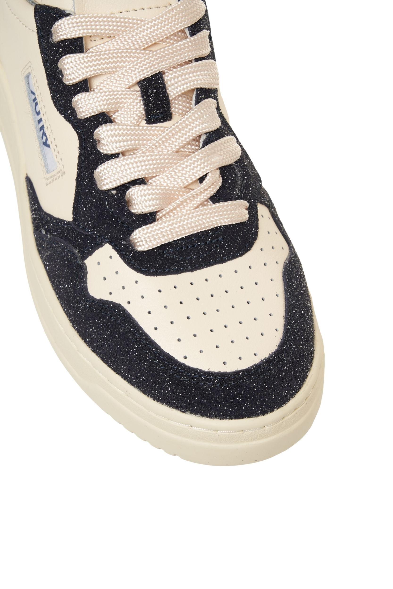 Sneakers 'Medalist Low' Product Image