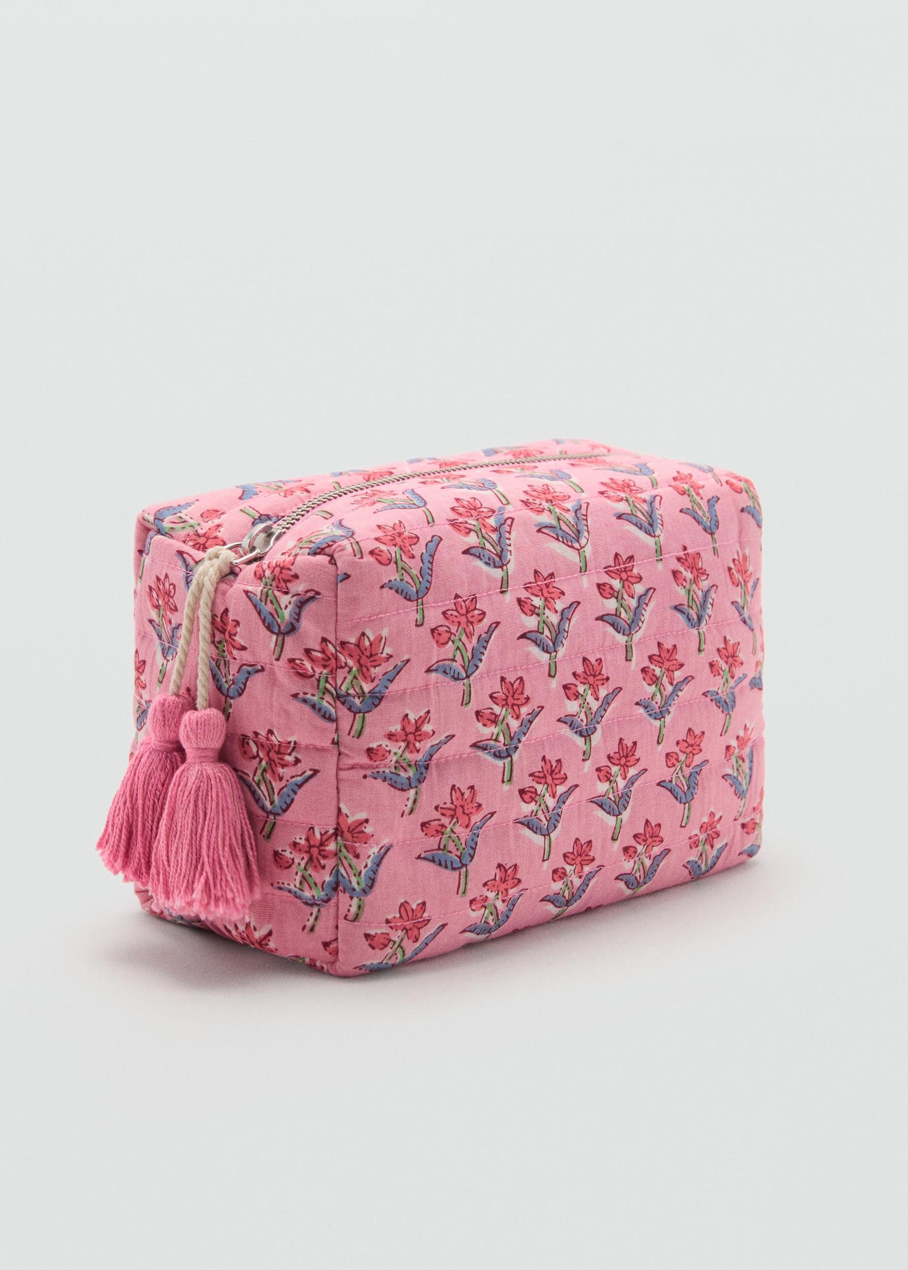 Quilted cosmetic bag - Women | MANGO USA Product Image