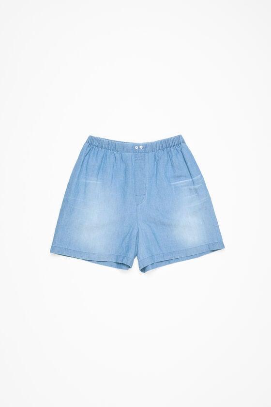 Shorts logo stamp Product Image