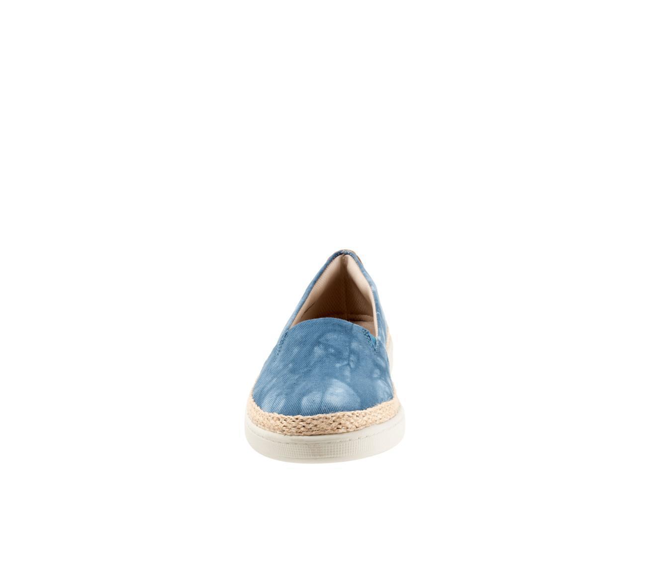Women's Trotters Accent Slip-On Shoes Product Image