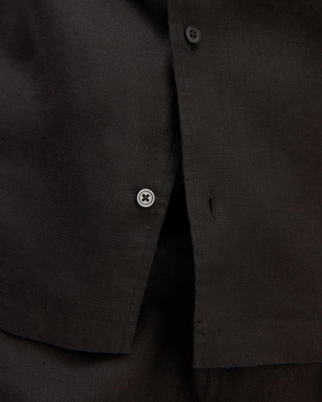 The Resort Shirt in Linen Product Image