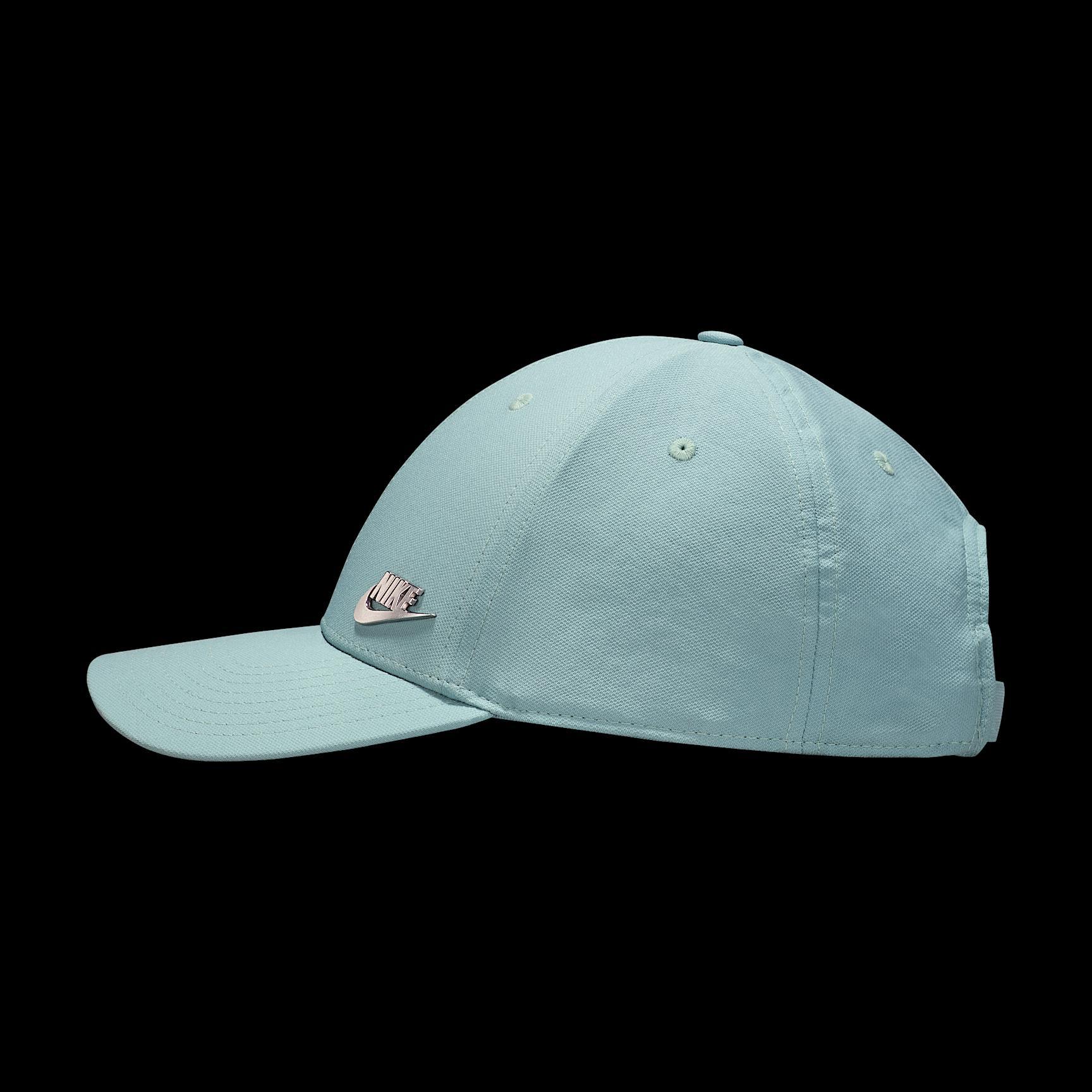 Nike Dri-FIT Club Structured Metal Logo Cap Product Image