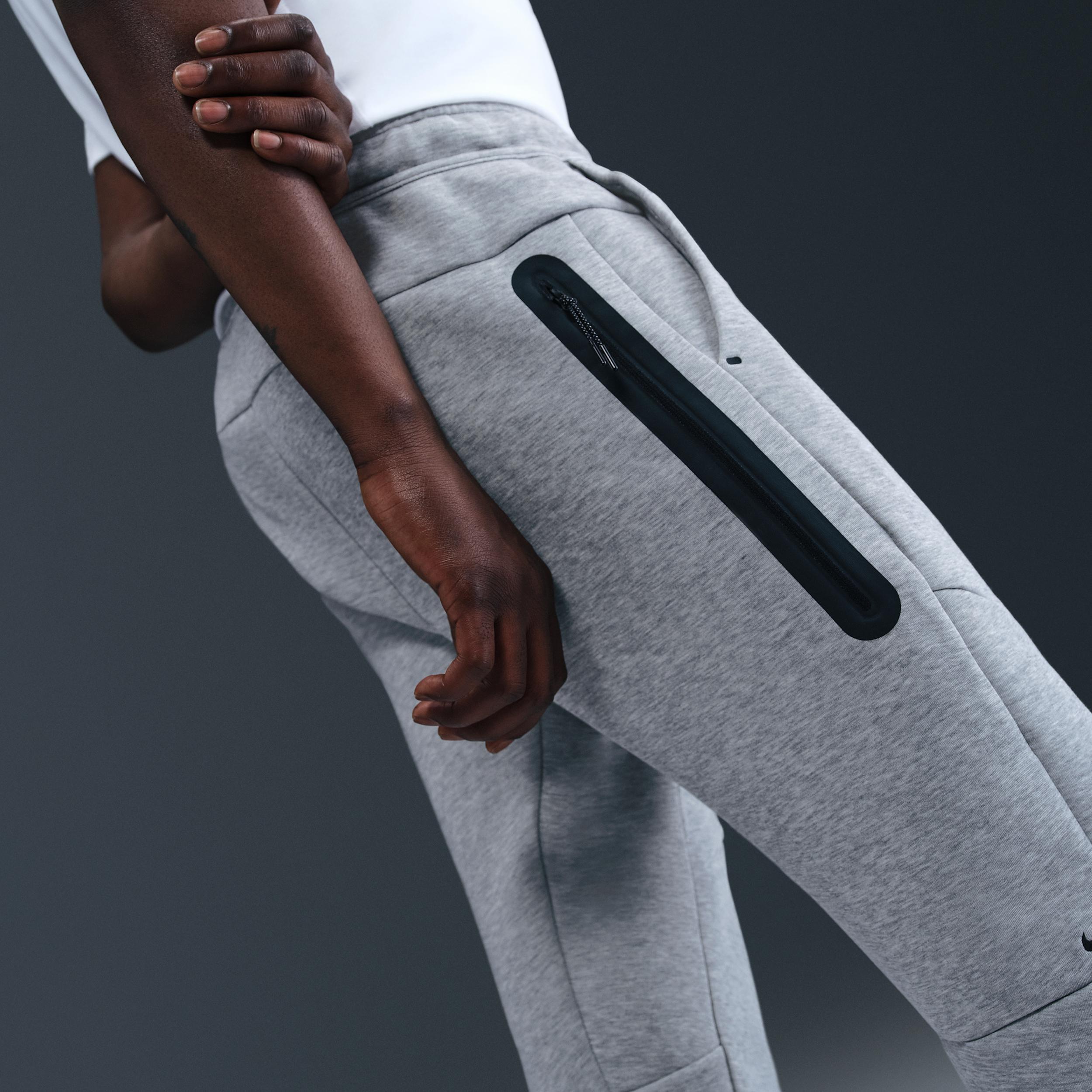 Nike Mens Tech Fleece Jogger Pants Product Image
