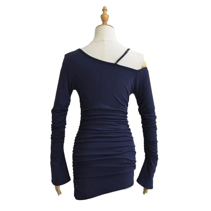 Long Sleeve Cold Shoulder Plain Ruched Top Product Image