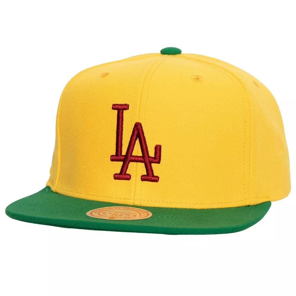 Mens Mitchell & Ness /Green Los Angeles Dodgers Hometown Snapback Hat Product Image
