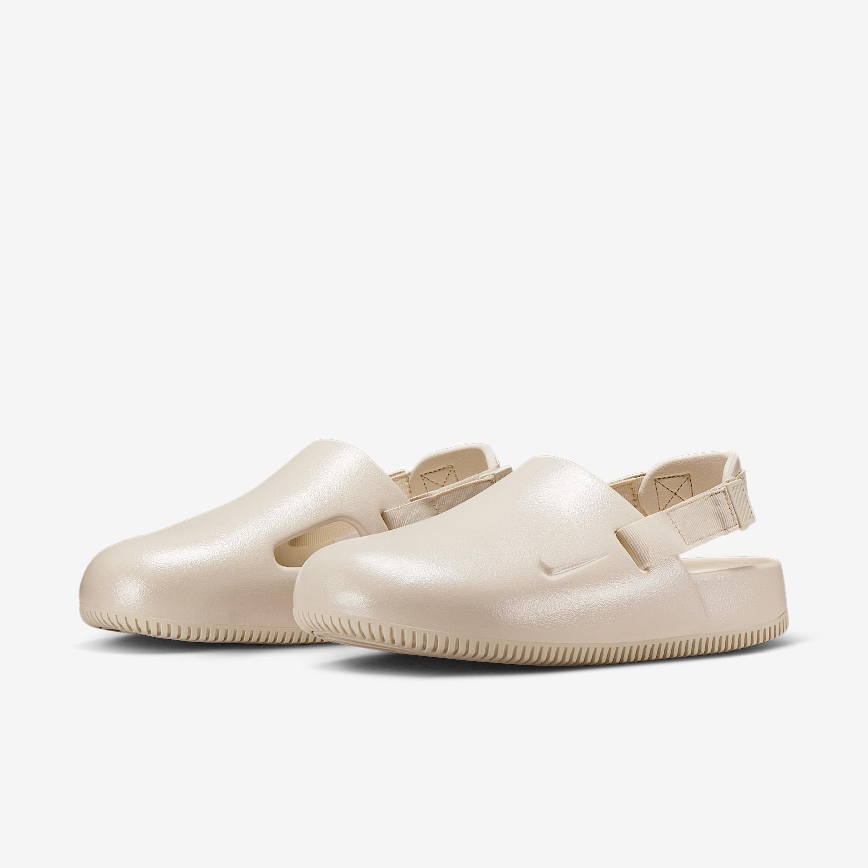 Nike Calm Pearlized Women's Mules Product Image