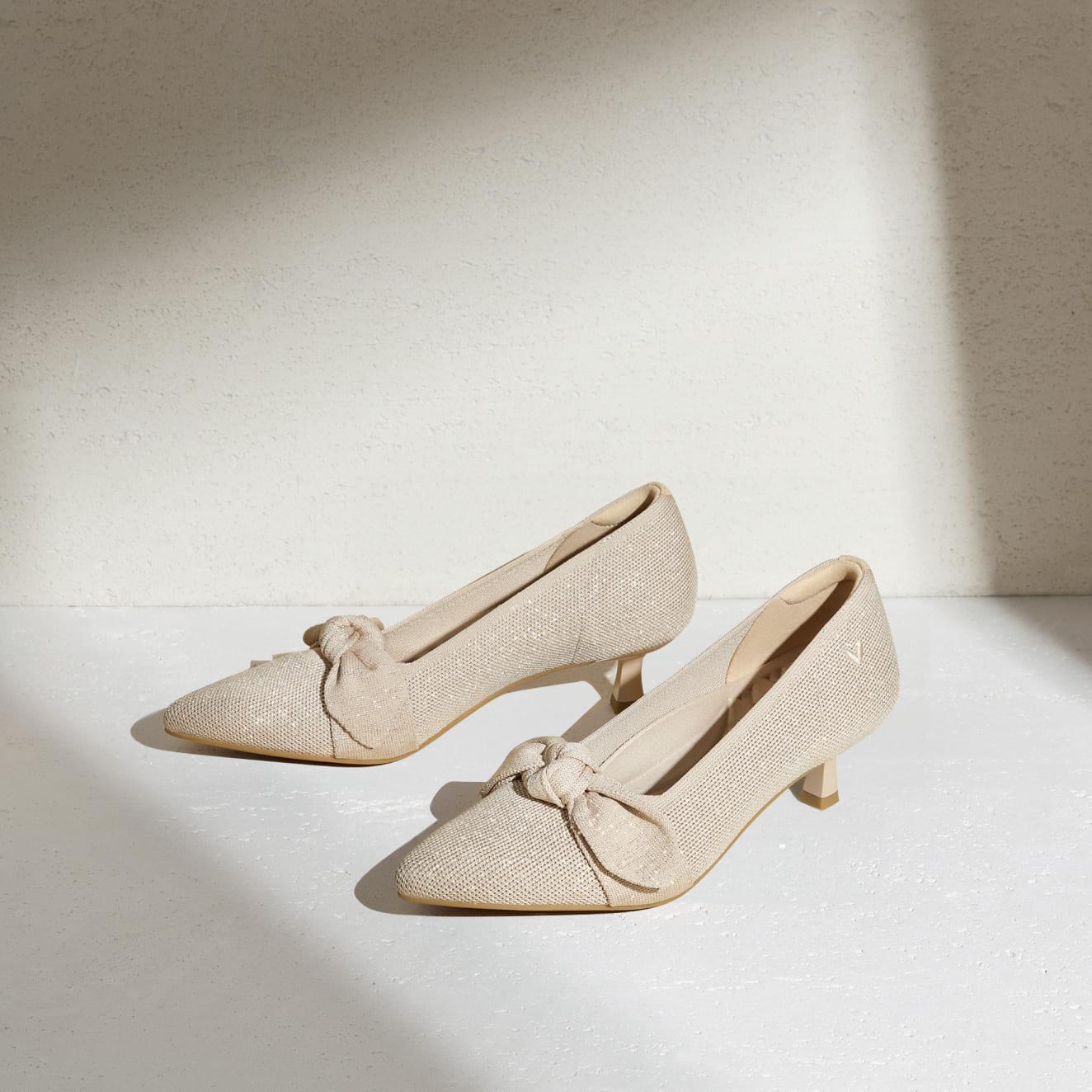 Pointed-Toe Bow Kitten Heels (Sasha) Product Image