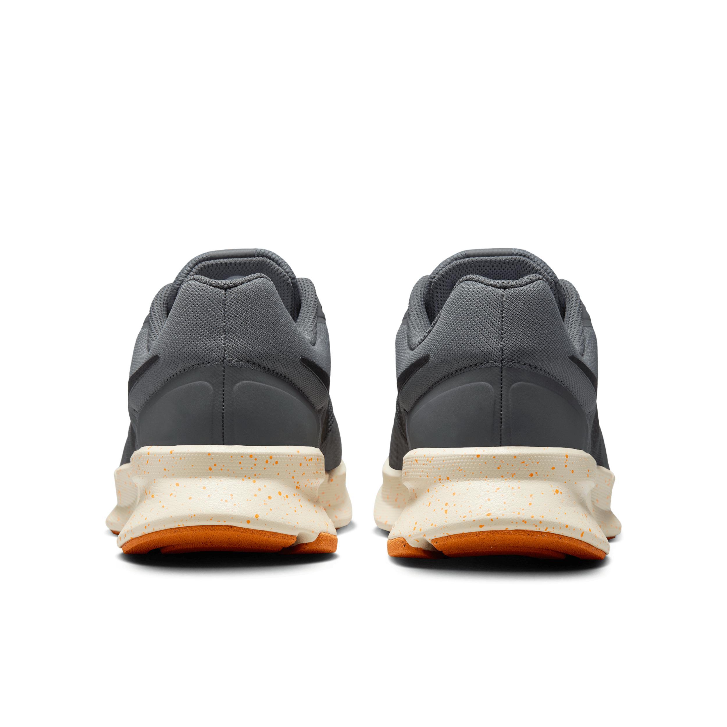 Nike Men's Run Swift 3 Road Running Shoes Product Image