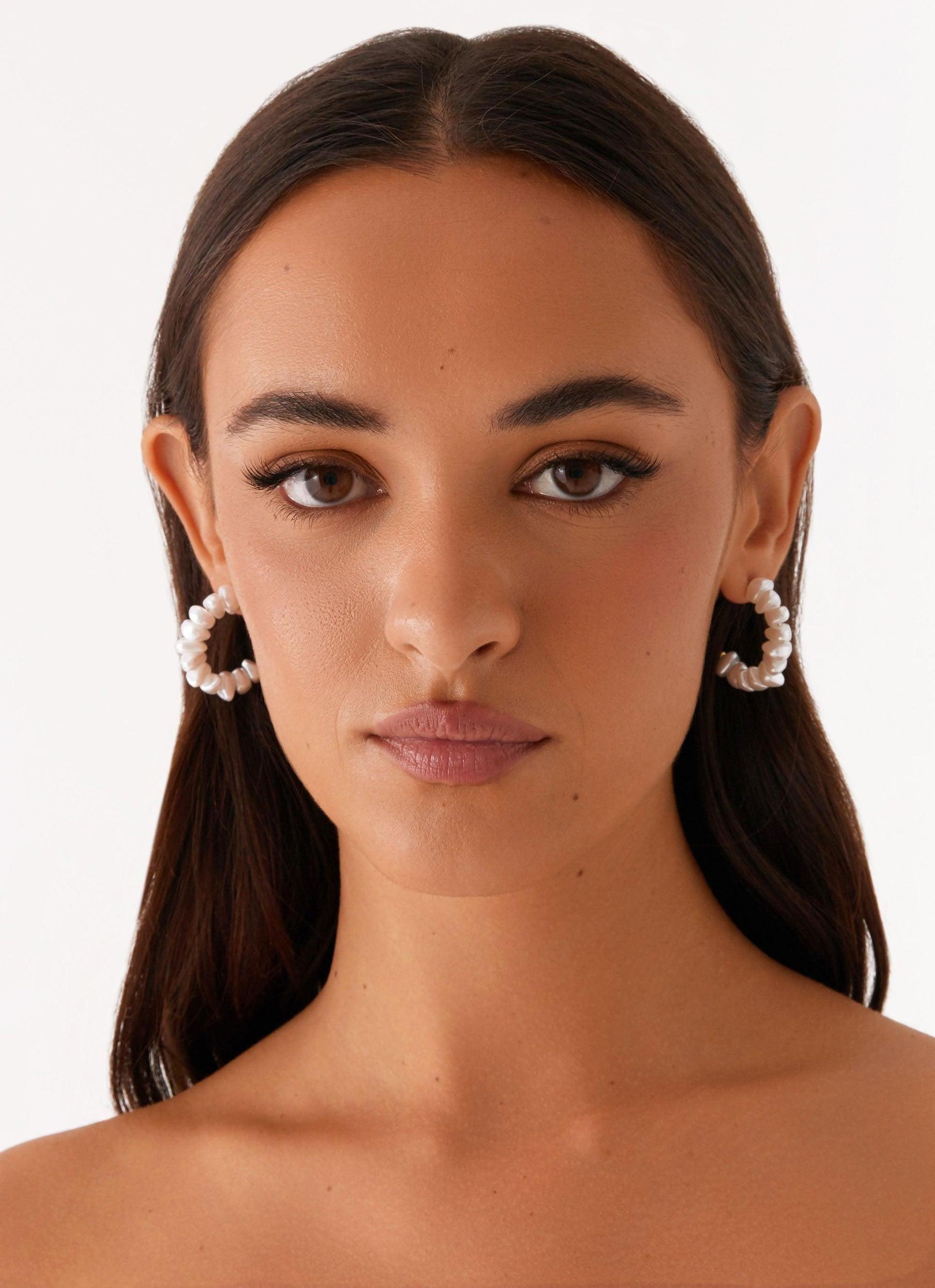 Delight Hoop Earrings - Pearl Product Image