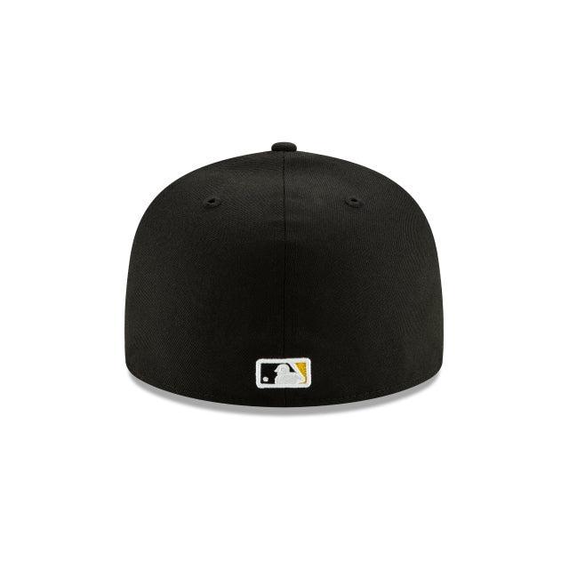 Chicago Bulls Black & White 59FIFTY Fitted Hat Male Product Image