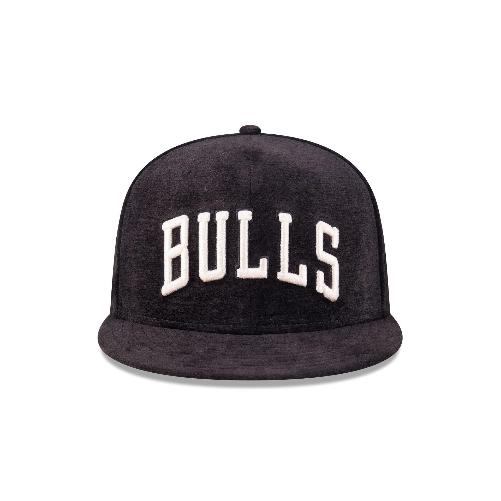 Chicago Bulls Black Velvet 59FIFTY Fitted Hat Male Product Image