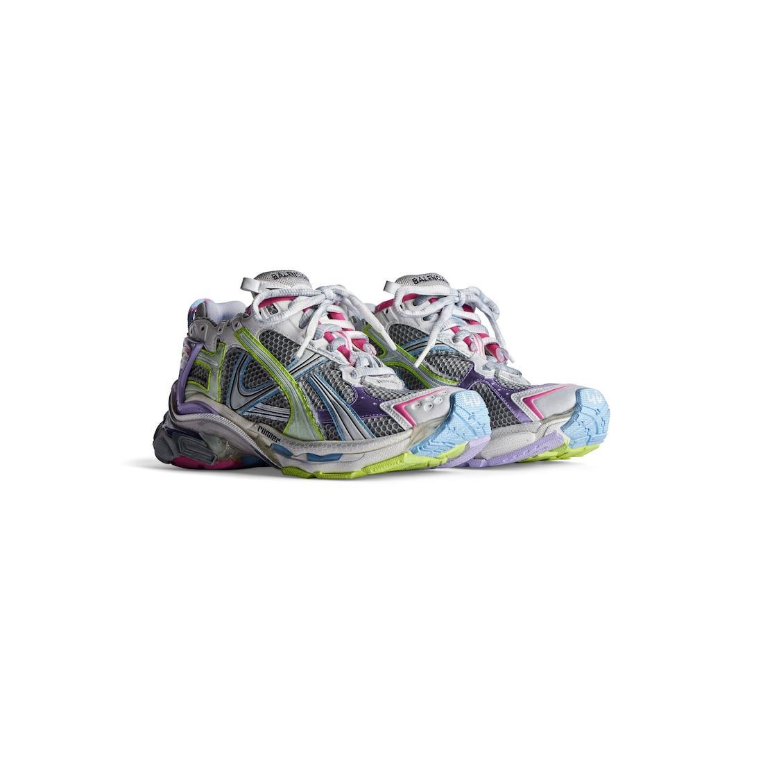 Women's Runner Sneaker in Grey Product Image