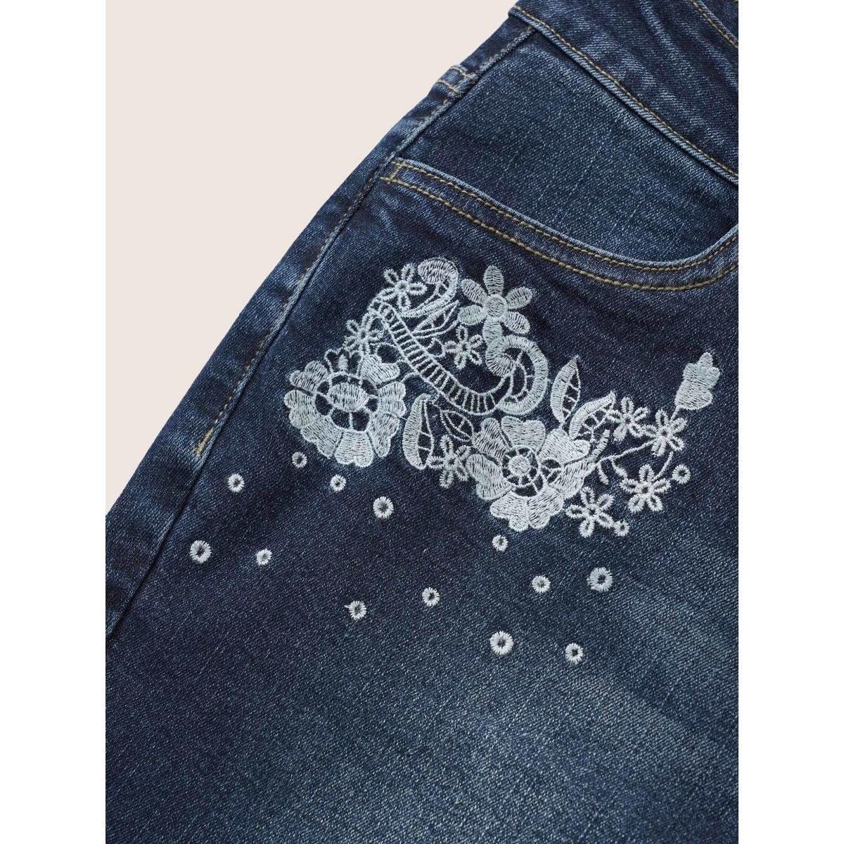 Plus Size Floral Embroidered Skinny Below The Knees Jeans Women Midnight Elegant Natural Flowers Non High stretch Slanted pocket Jeans BloomChic 22/3X Product Image
