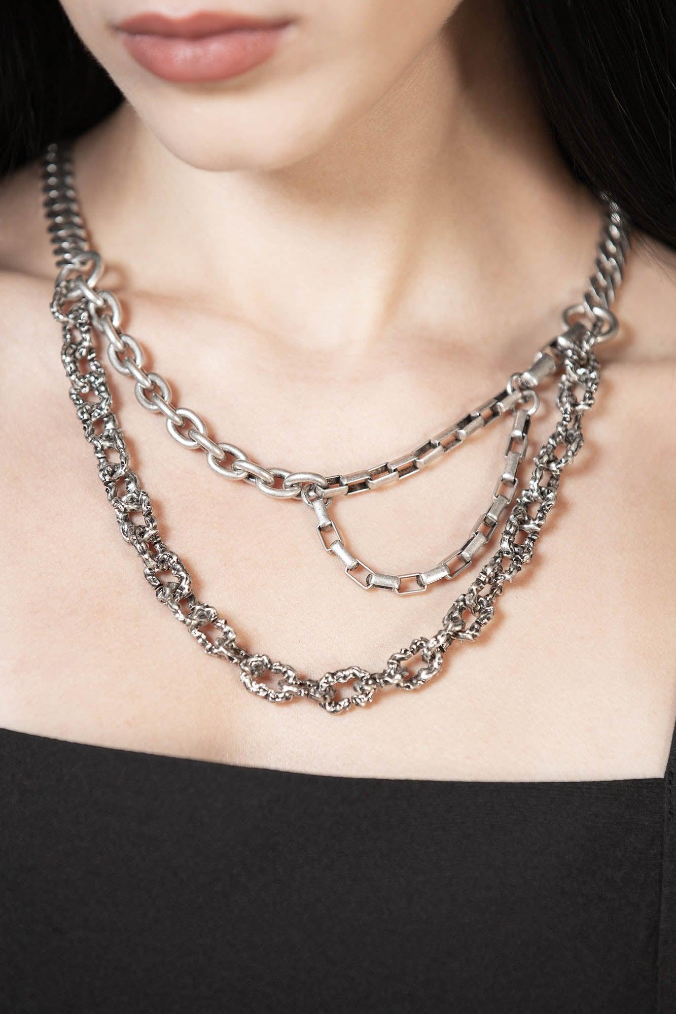 Lorelay Choker Female Product Image