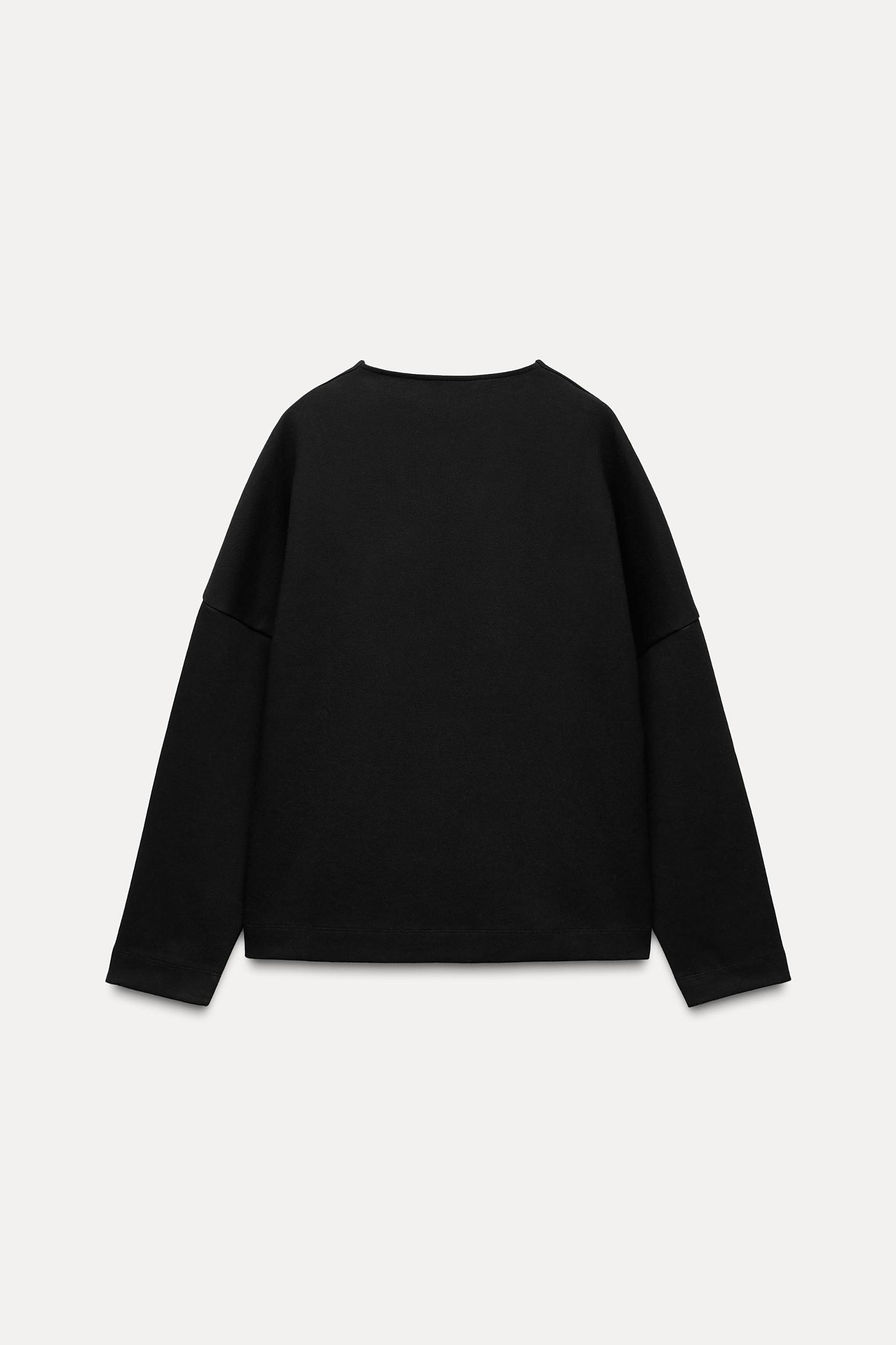 INTERLOCK V-NECK TOP Product Image