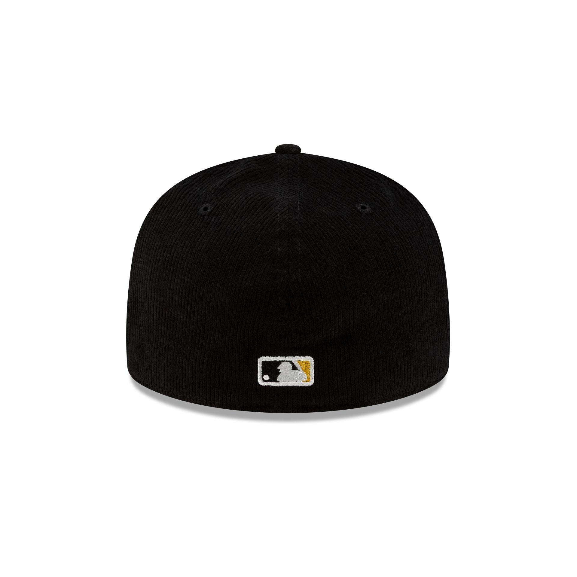 Boston Bruins Black 9FIFTY Snapback Hat Male Product Image
