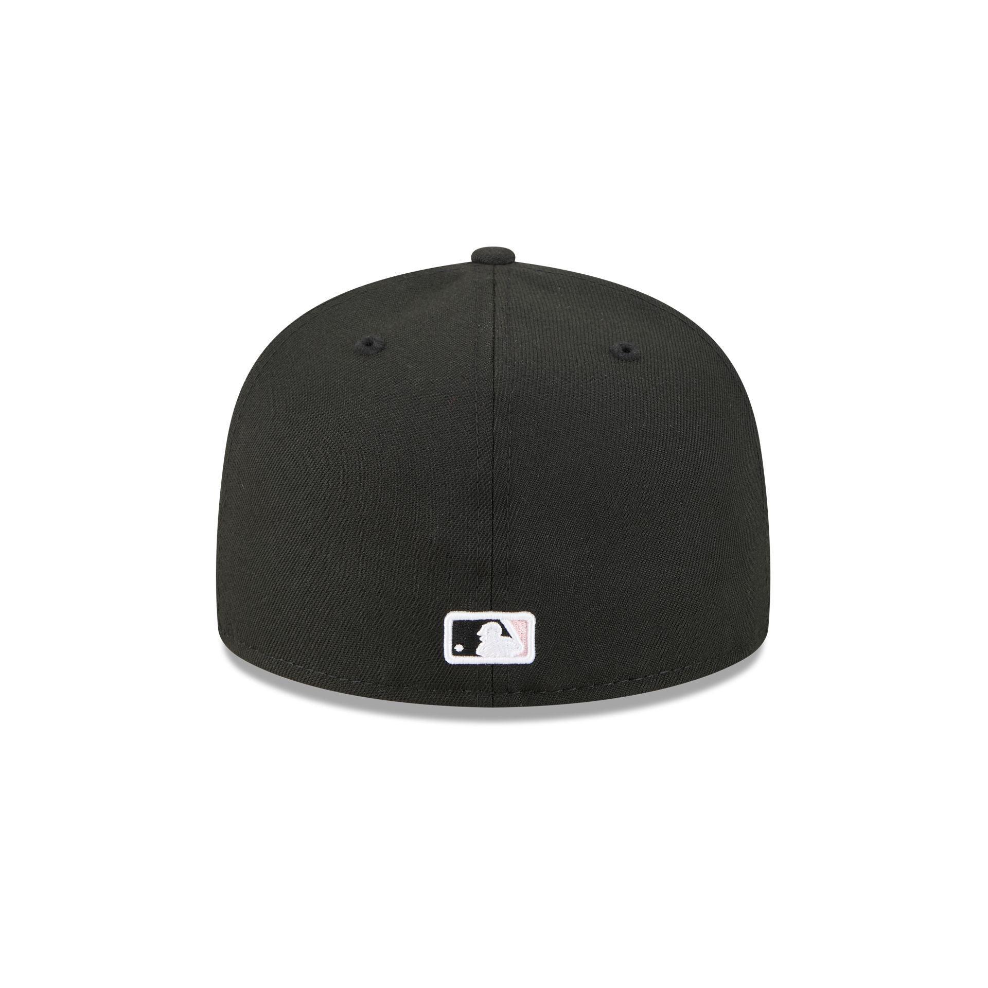 New York Knicks Satin Pin 9FIFTY Snapback Hat Male Product Image