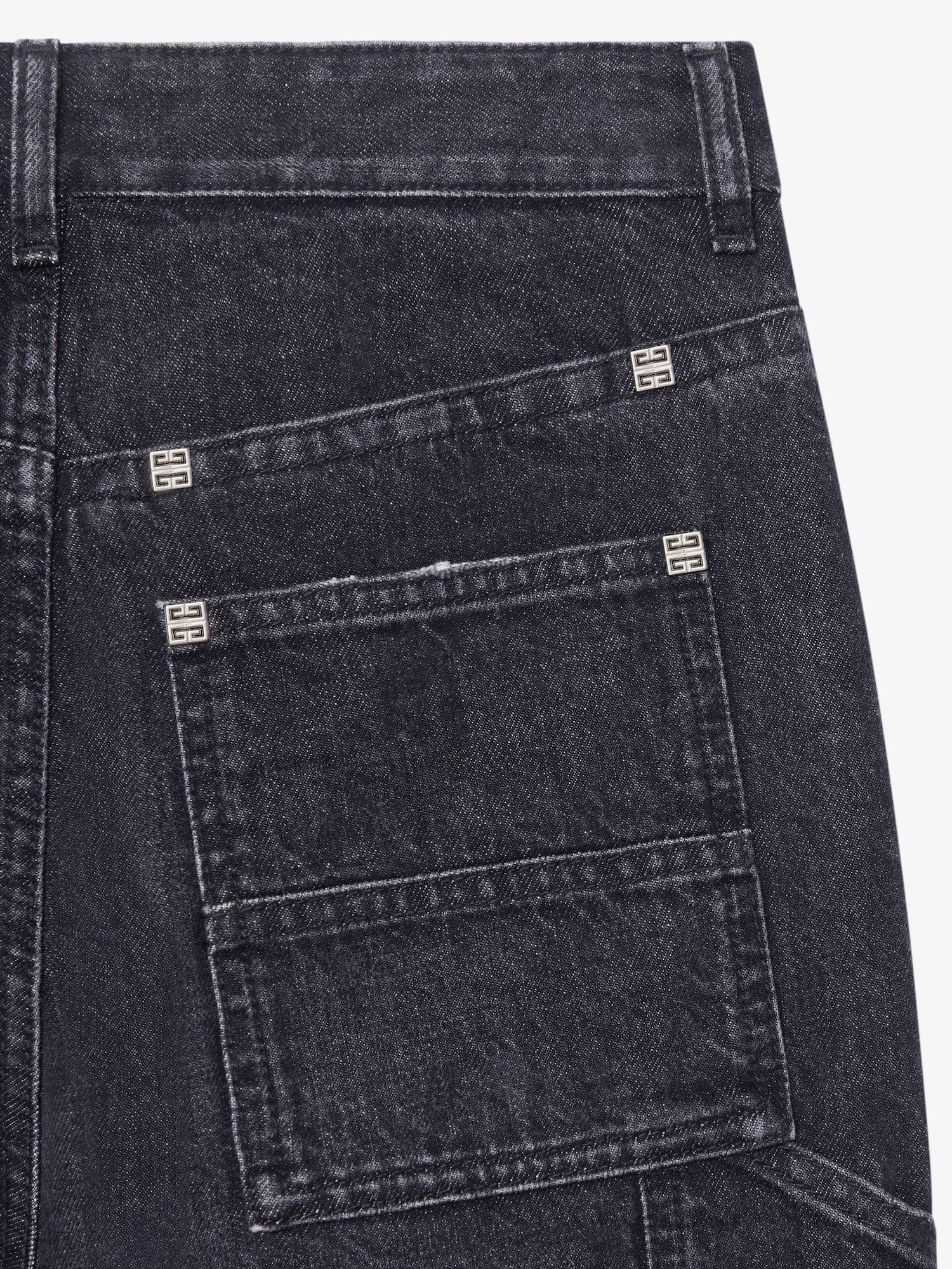 Oversized jeans in denim with patches Product Image