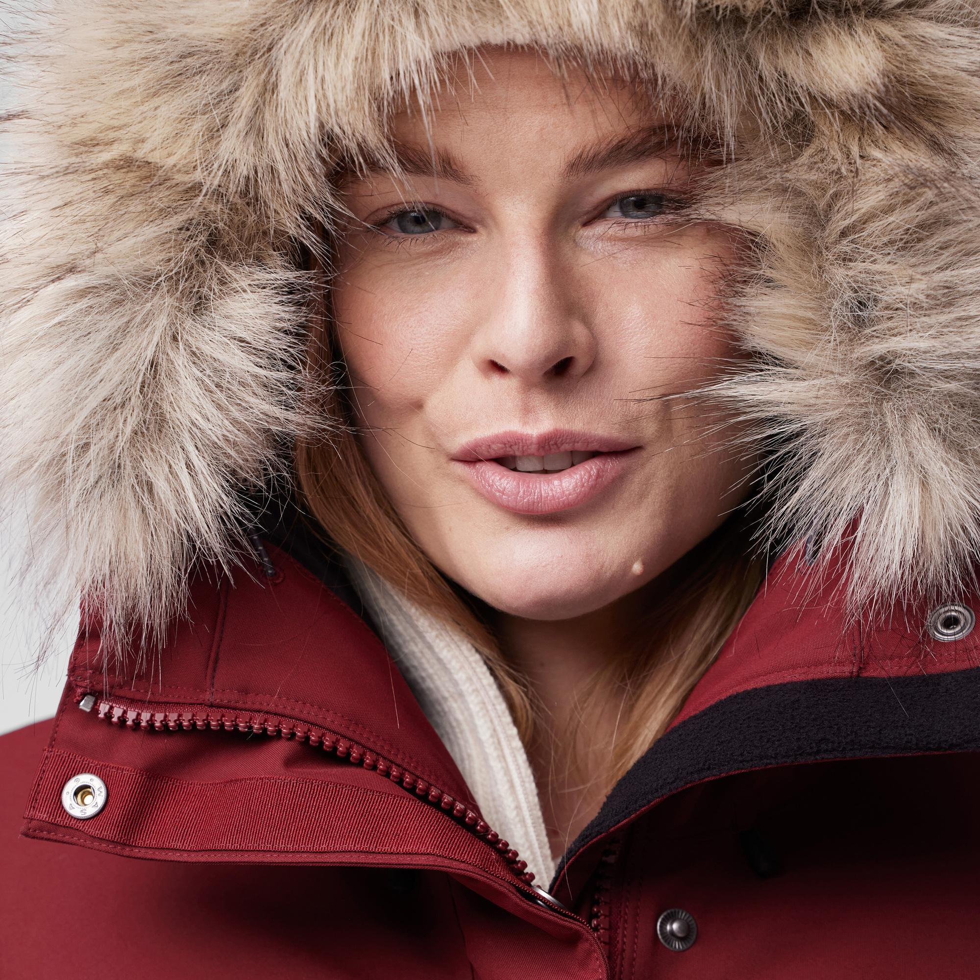 Nuuk Lite Parka W Product Image