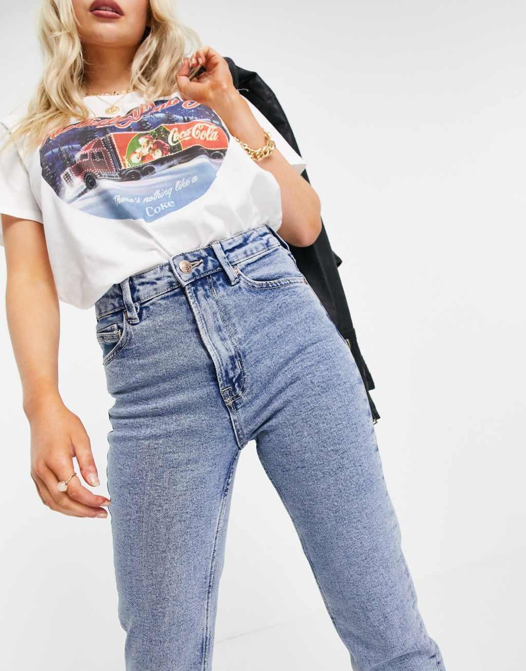 Stradivarius Petite slim mom jean with stretch Product Image