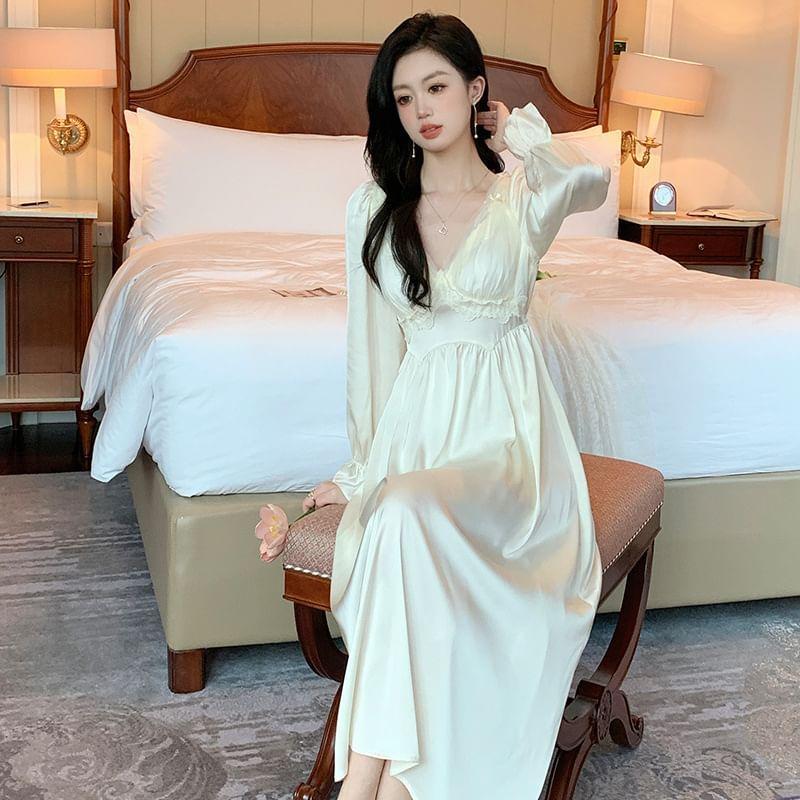 Puff-Sleeve Plain Lace Trim Pajama Dress Product Image